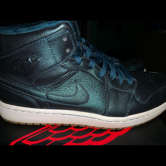 SOLD‼️ - Picture 2 of 6